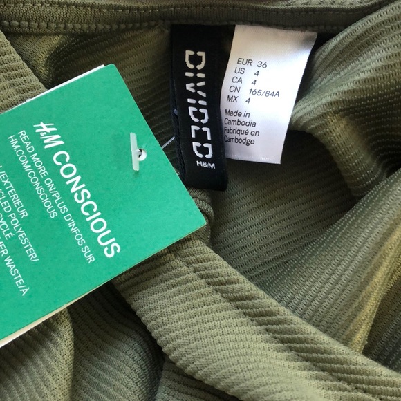 Dress - Picture 4 of 4